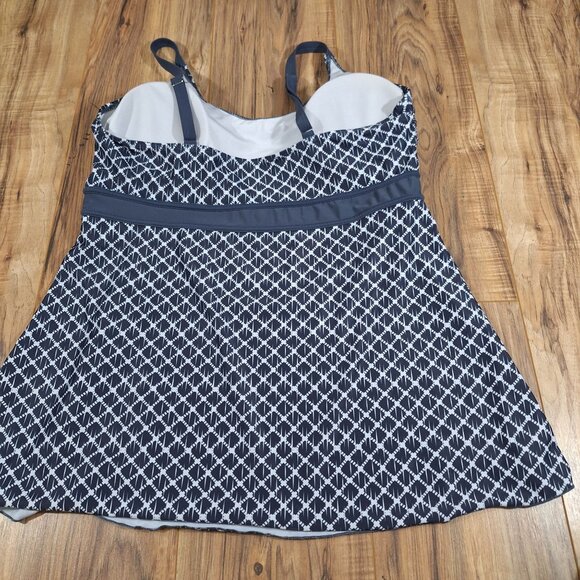 Gray Modest Pattern Tankini - Picture 2 of 3